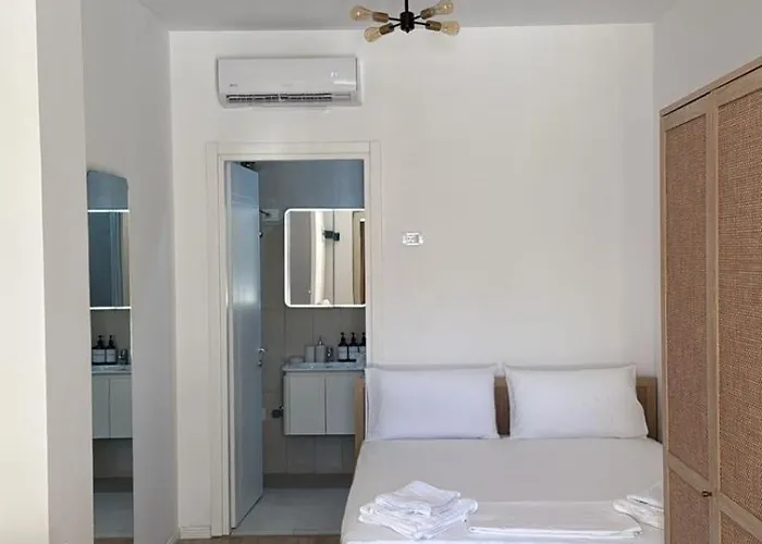 Noon Properties Santorini By Pikhost Παλάσα