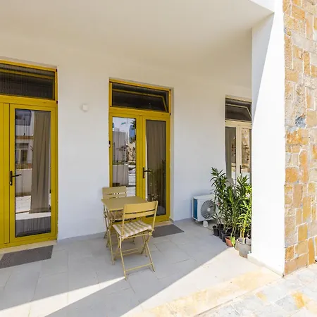 Apartamento Noon Santorini By Pikhost Palasë